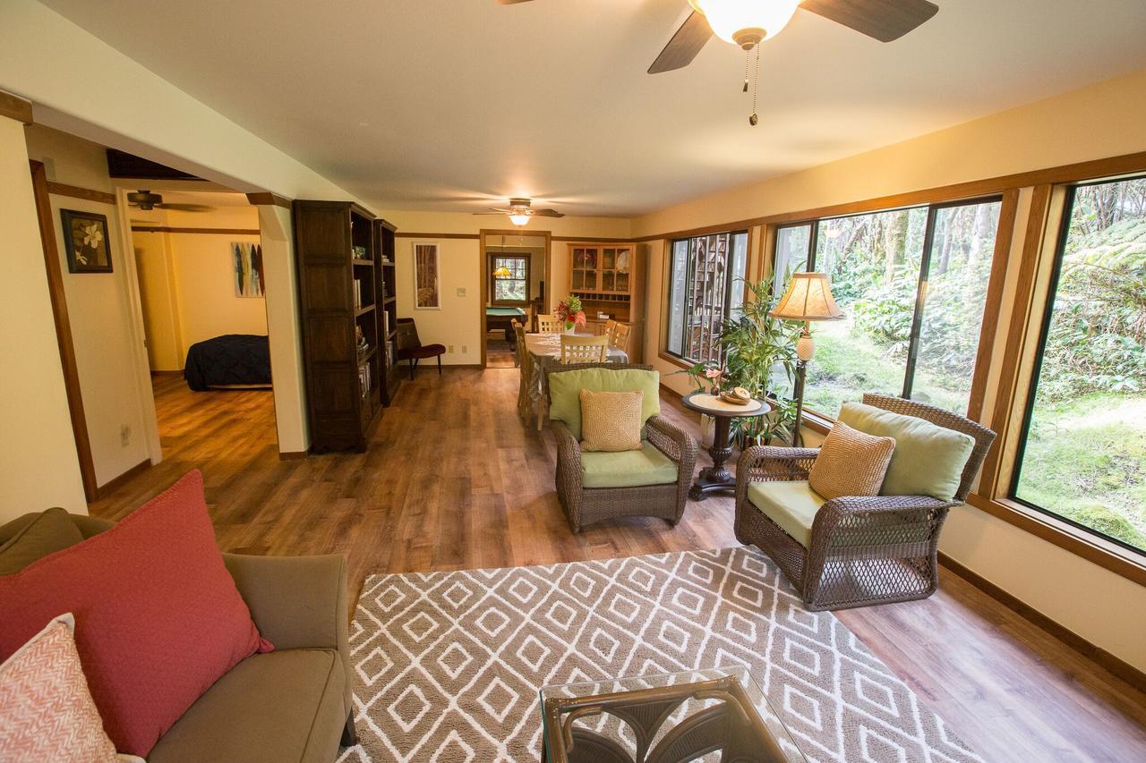 Hale Mauna Loa Upper Level With Shared Hot Tub Volcano Exterior foto